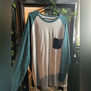 Men’s foundry long sleeve raglan tee